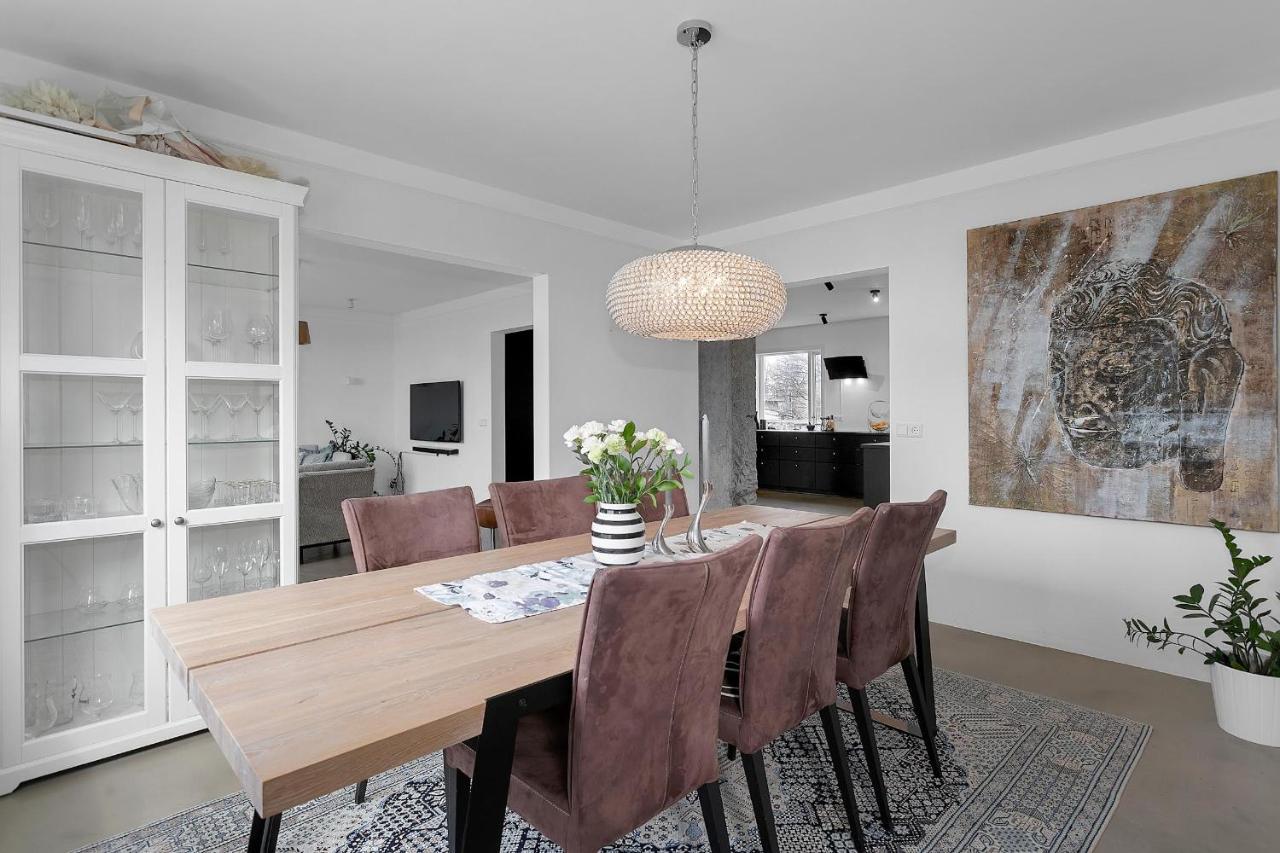 Luxury In Prime Location Ocean View Apartment